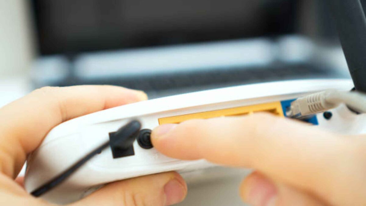 How to Properly Reset or Restart Wireless Router?